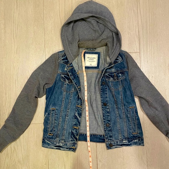 A&F jean/sweater jacket - Picture 3 of 4